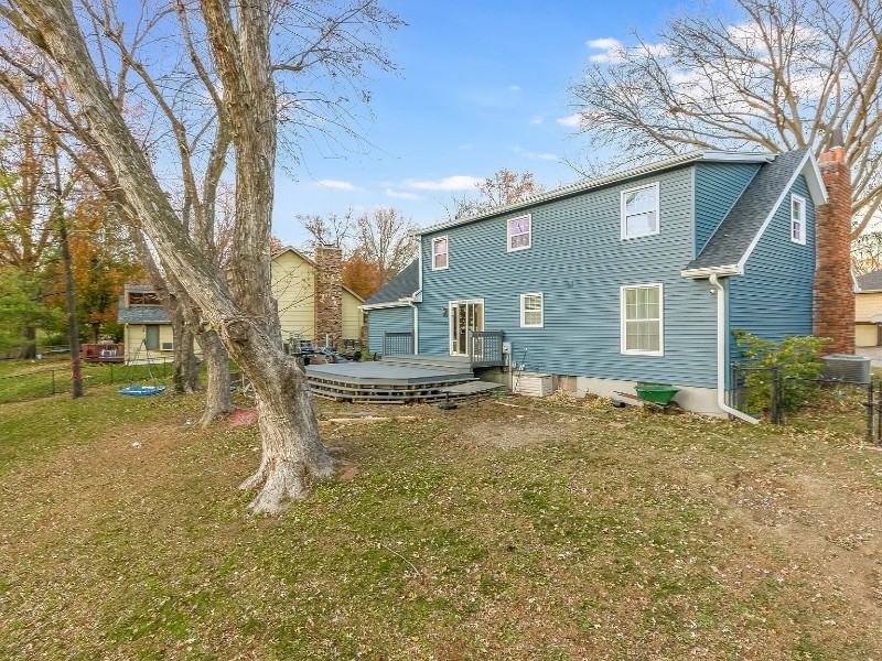 4816 Mockingbird Lane - Photo 2 of 18