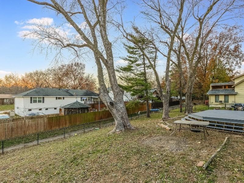 4816 Mockingbird Lane - Photo 3 of 18