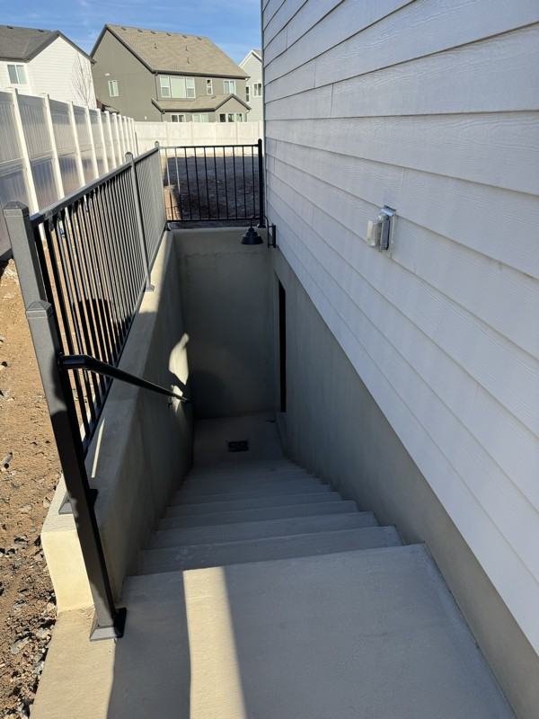 3082 N Lone Pine St - Photo 3 of 20