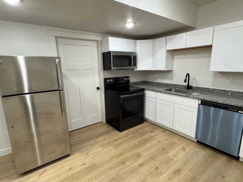 3082 N Lone Pine St - Photo 6 of 20