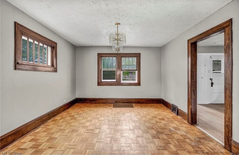 955 Dresden Road - Photo 7 of 25