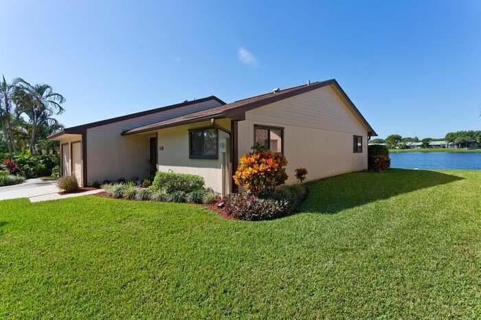 39 Mayfair Lane - Photo 2 of 6