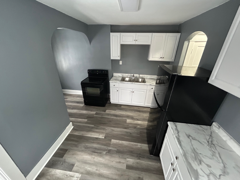 32 Marie Avenue #32-34 - Photo 3 of 9