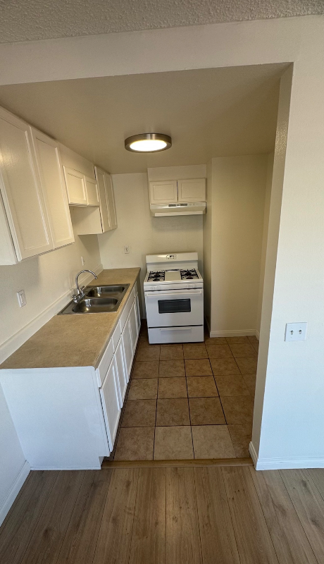 8623 Cedros Avenue #18 - Photo 4 of 9