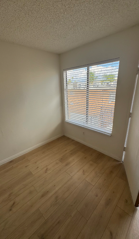 8623 Cedros Avenue #18 - Photo 6 of 9