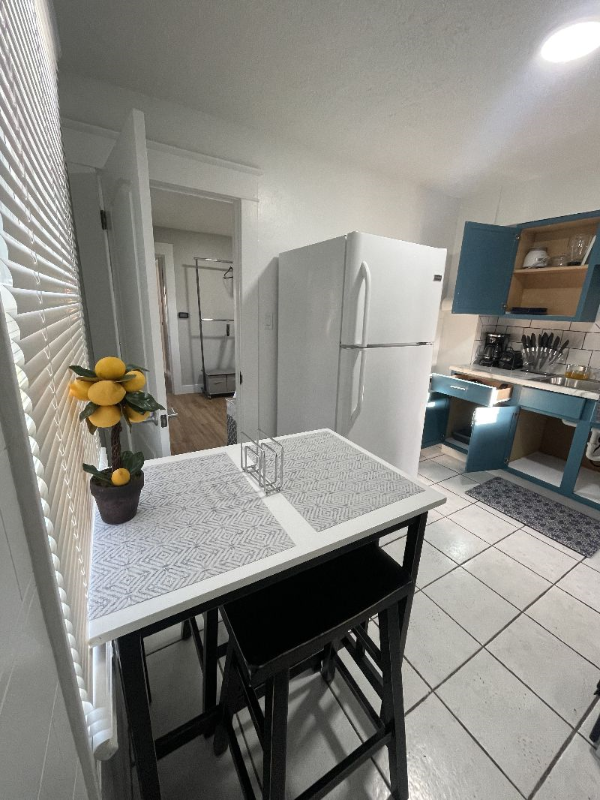 1308 North Gladstone Avenue #1308 - Photo 3 of 11