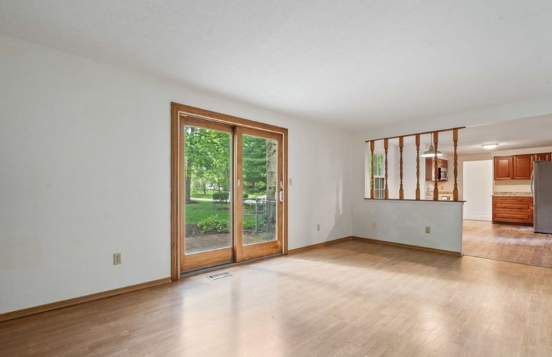 5601 Sunset Drive - Photo 3 of 12