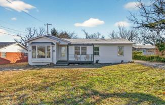 508 Northeast Avondale Avenue - Photo 1 of 1