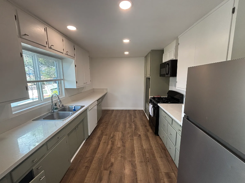 118 West Eighth Avenue #A - Photo 7 of 17