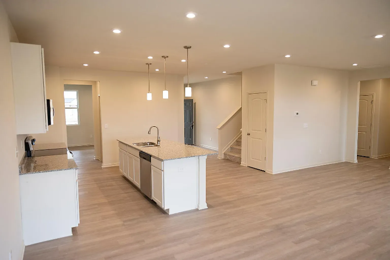 5005 Aiken Back Ln - Photo 2 of 12