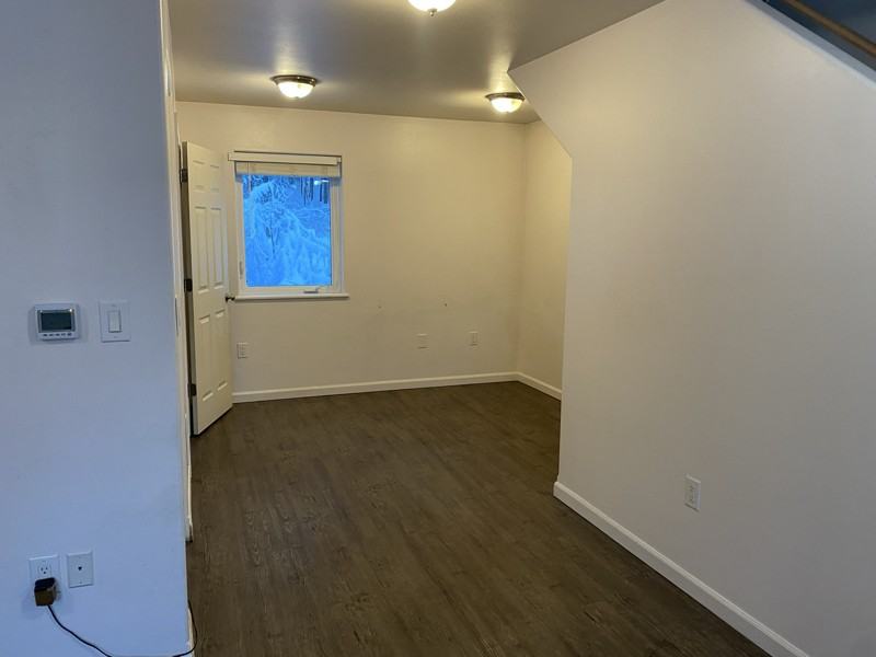 305 Sarah Street #B - Photo 3 of 16