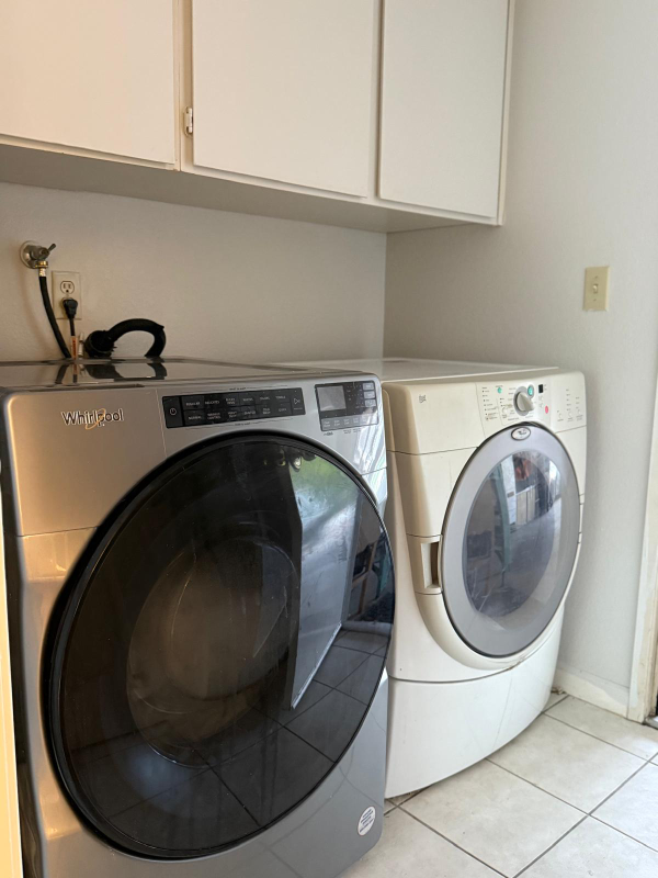 2990 Reece Way #B - Photo 5 of 5