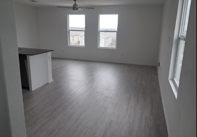 3819 Millbrook Way - Photo 4 of 20