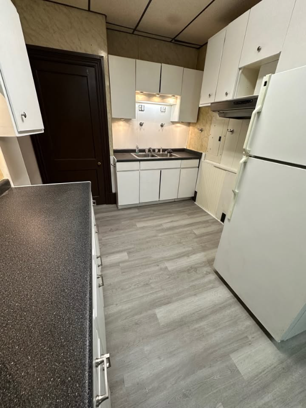 255 Sunbury Street #7 - Photo 3 of 8