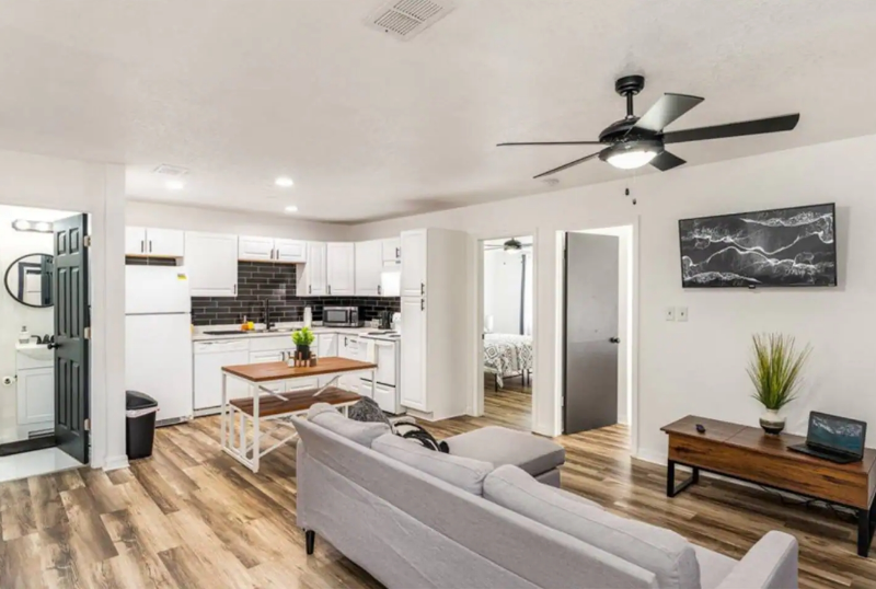 2301 Carlton Dr #1 - Photo 5 of 7