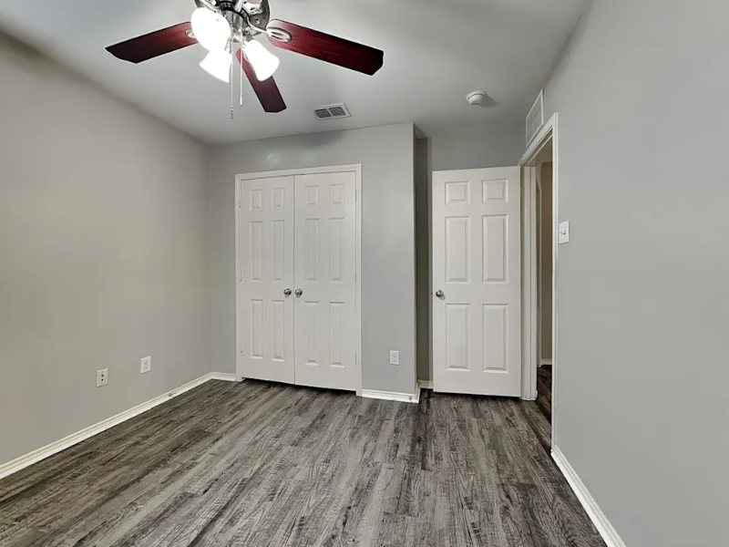 118 Abelia Drive - Photo 4 of 15