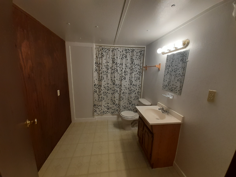 100 30th Street West - Photo 4 of 16