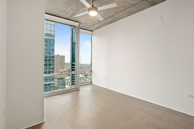 1425 S State St - Photo 4 of 11