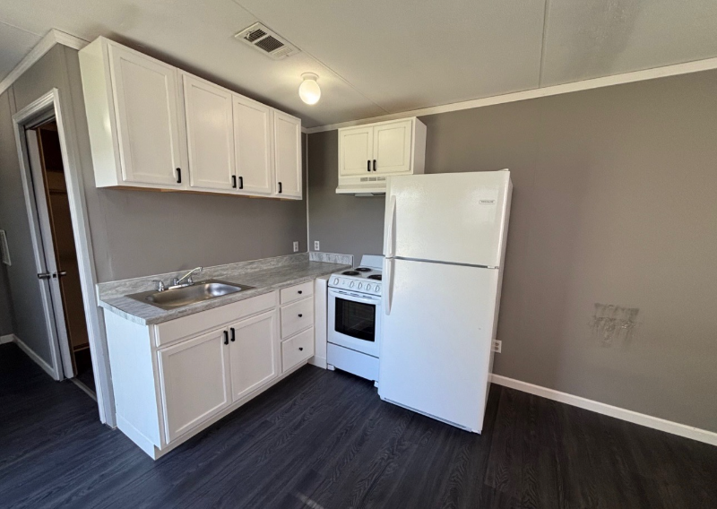 2830 Mark Circle - Photo 2 of 6