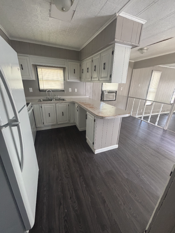 2841 Mark Circle - Photo 4 of 9