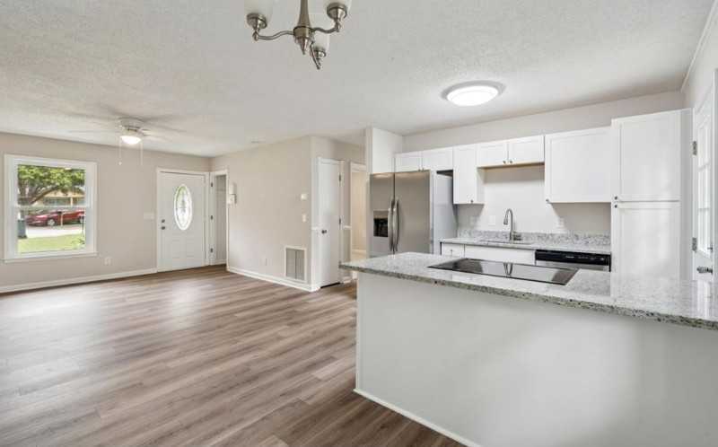 103 Peake Lane - Photo 3 of 12