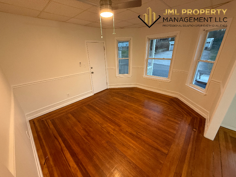28 Mcclure Pl #1 - Photo 3 of 15