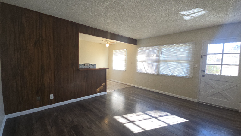 720 North Marengo Avenue #5 - Photo 2 of 7