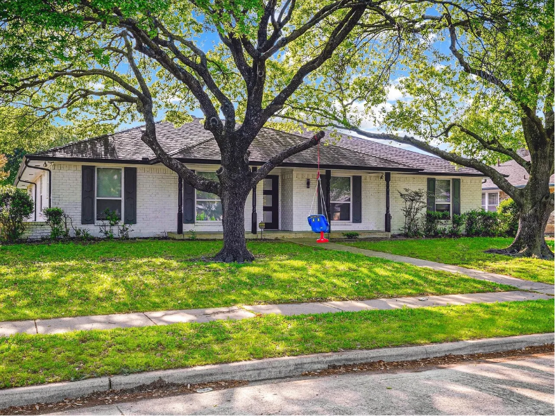 900 Westminster Drive - Photo 4 of 20