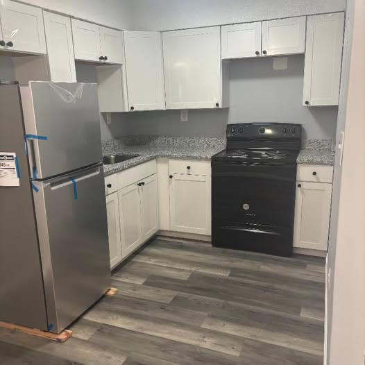 901 Shallowford Road - Photo 2 of 10