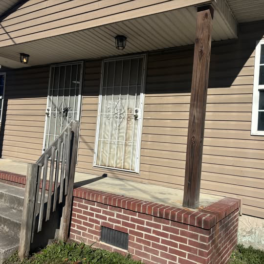 901 Shallowford Road - Photo 6 of 10