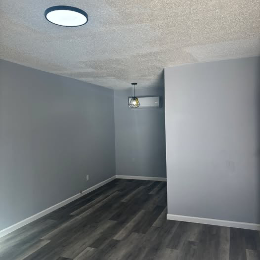 901 Shallowford Road - Photo 7 of 10