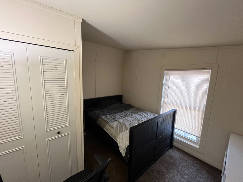 1040 North Pleasant Street - Photo 3 of 3