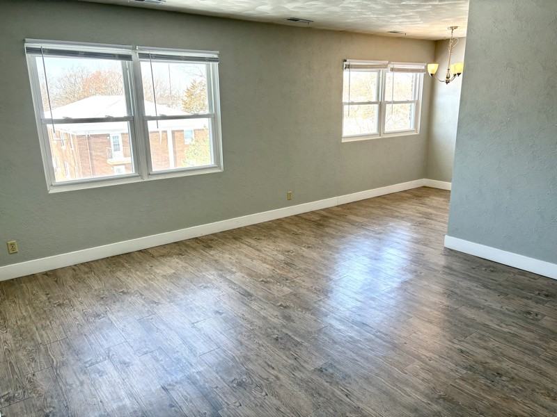 4026 N Illinois Ave #10 - Photo 5 of 16