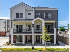 featured image of 4527 Tabor Street