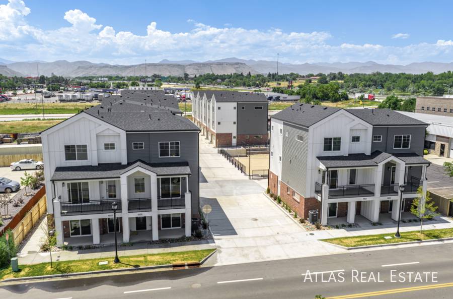 Farmhouse @ 5280 - Photo 3 of 31