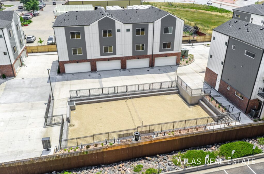 Farmhouse @ 5280 - Photo 4 of 31