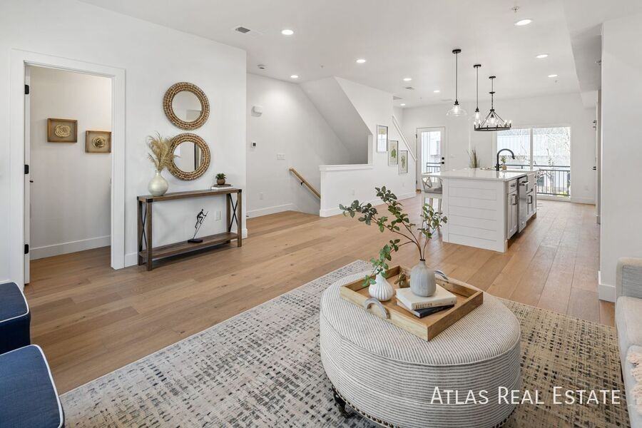 Farmhouse @ 5280 - Photo 6 of 31