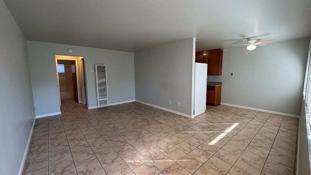 1614 102nd Avenue - Photo 2 of 18