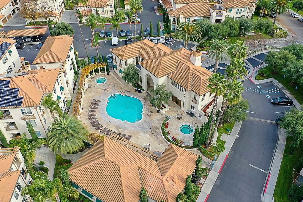 Palma Sorrento at Palm Valley - Photo 2 of 42