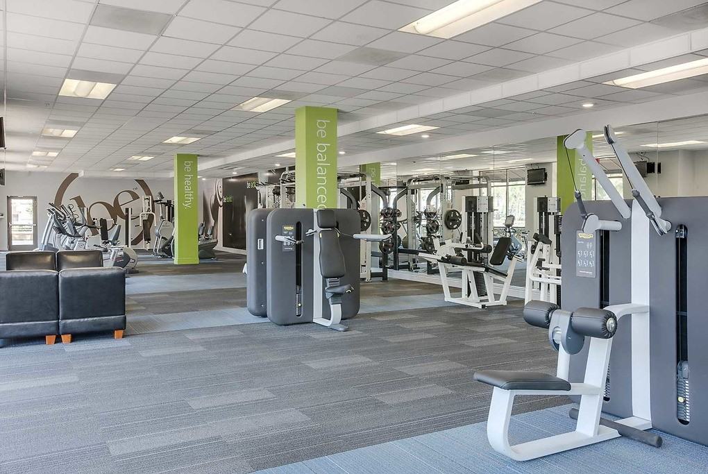 Pinnacle at MacArthur Place - Photo 4 of 42