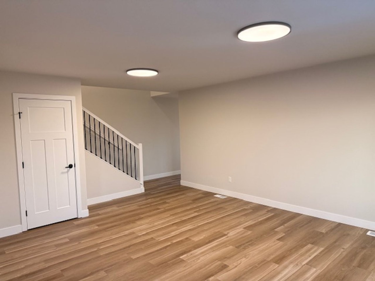 3936 Lakehurst Cir #A - Photo 5 of 24