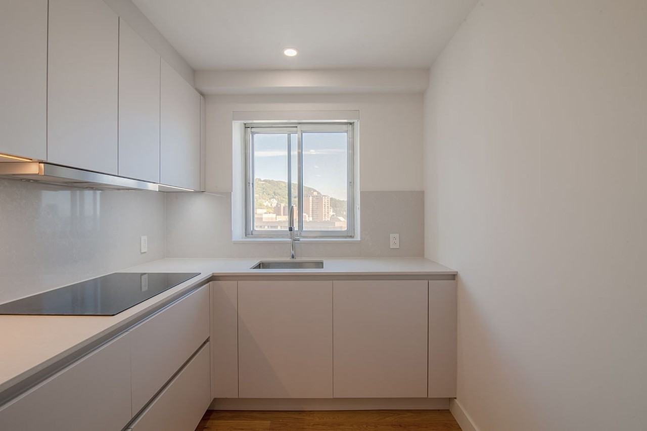 Regency - Photo 7 of 50