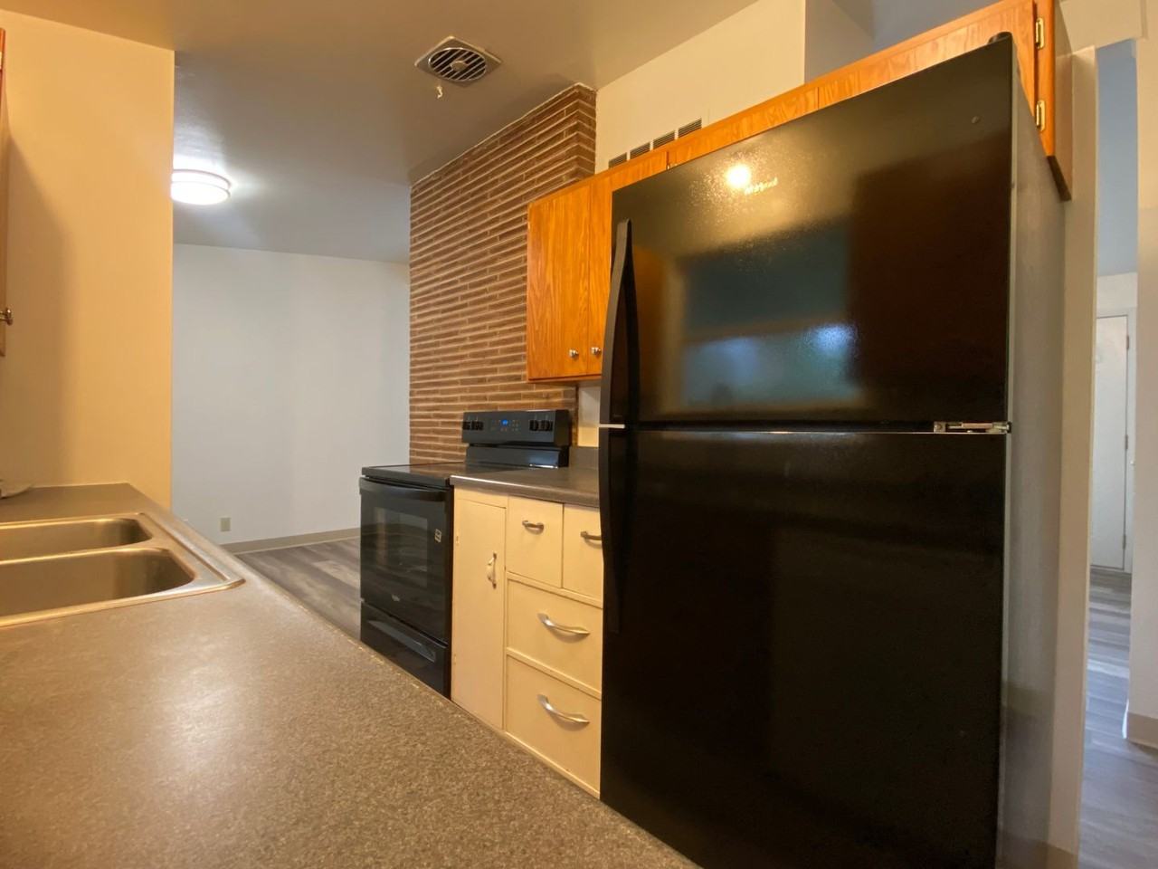 19255 Occidental Ave S - Photo 3 of 14