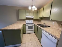 featured image of 3740 Lower Honoapi‘Ilani Road #F105