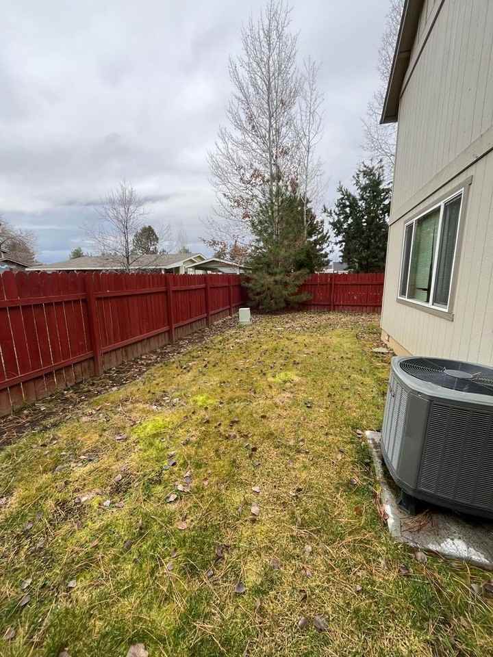 340 North Maple Street - Photo 4 of 6