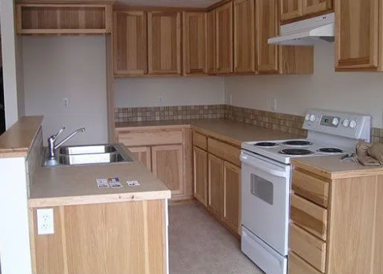 340 North Maple Street - Photo 6 of 6