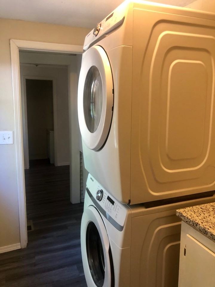 428 South Quebec Avenue - Photo 6 of 9