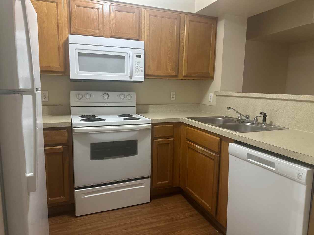 9817 Walnut Street #I213 - Photo 4 of 11