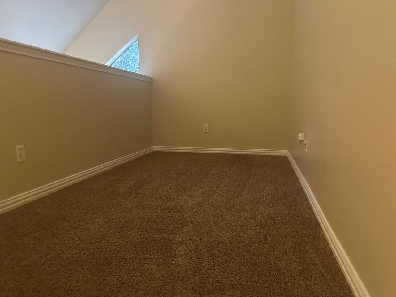 9817 Walnut Street #I213 - Photo 6 of 11