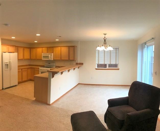 3229 135th Place Southeast - Photo 5 of 17